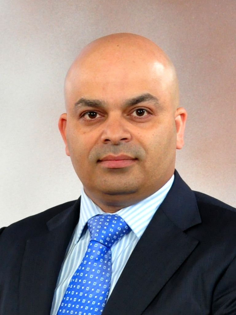 Элвис Робертс